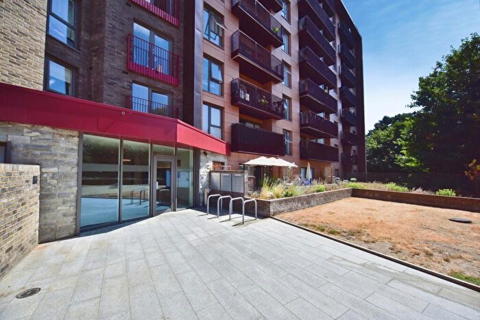 1 Bedroom Flat For Sale In Mill Wood, Maidstone, Kent, ME14