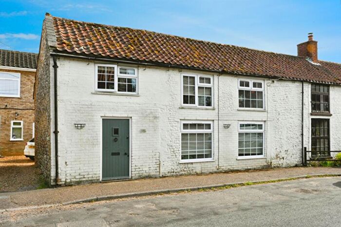 3 Bedroom End Of Terrace House For Sale In Lynn Road, Gayton, King's Lynn, PE32
