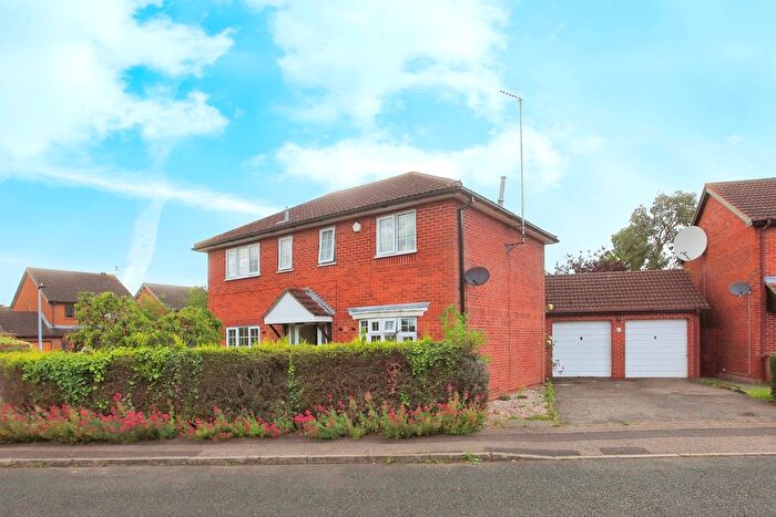 4 Bedroom Detached House For Sale In Patterdale Drive, Peterborough, PE4