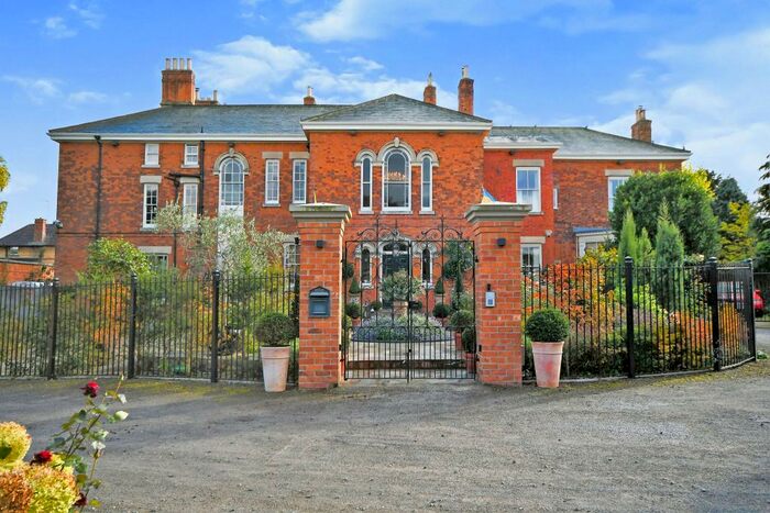 8 Bedroom House For Sale In Montagu Road, Canwick, Lincoln, LN4