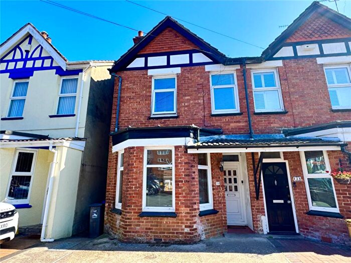 3 Bedroom End Of Terrace House For Sale In Florence Road, Poole, Dorset, BH14