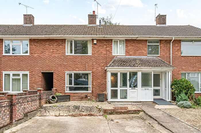 3 Bedroom Terraced House For Sale In Evenlode Road, Millbrook, Southampton, Hampshire, SO16