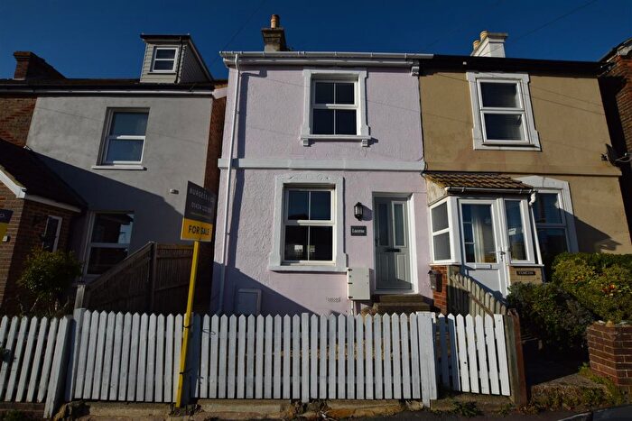 3 Bedroom Semi-Detached House To Rent In Little Common Road, Bexhill-On-Sea, TN39