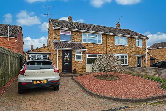 3 Bedroom Semi Detached House For Sale In Green End Street, Aston Clinton, HP22