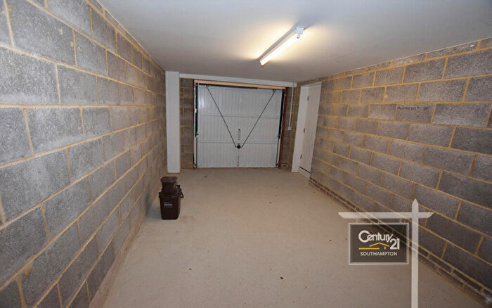 2 Bedroom Coach House To Rent In |Ref: |, Conduct Gardens, Eastleigh, SO50