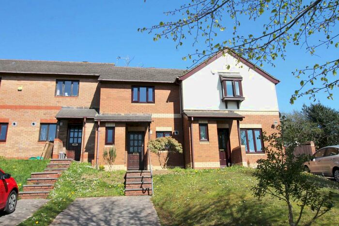 2 Bedroom Park Home To Rent In Pen Bryn Hendy, Miskin, CF72