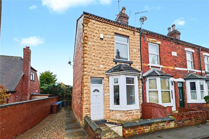 3 Bedroom Terraced House For Sale In Quarry Hill, Oulton, Leeds, West Yorkshire, LS26