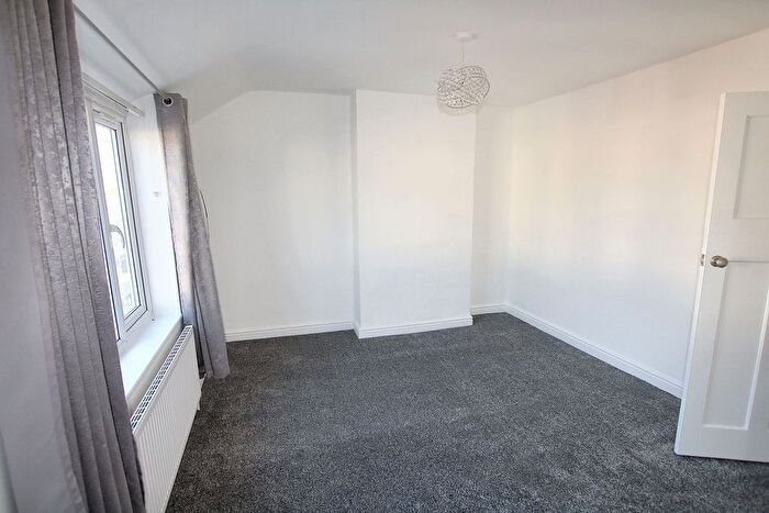 2 Bedroom End Of Terrace House To Rent In South Avenue, Warrington, WA2