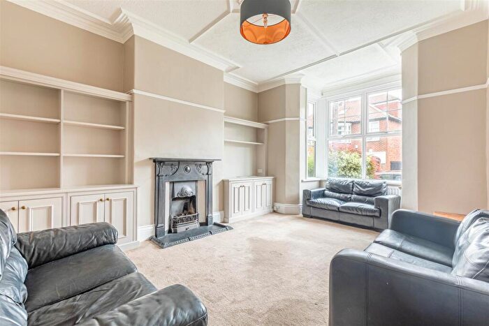 4 Bedroom End Of Terrace House To Rent In £pppw - Rosebery Crescent, Jesmond Vale, NE2