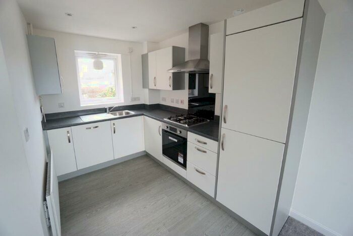 2 Bedroom Flat To Rent In Hammond Road, Bristol, BS34