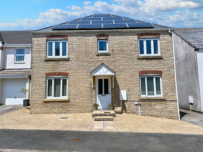 4 Bedroom Detached House For Sale In Spacious Family Home, Helston, TR13