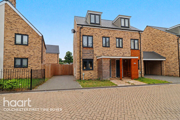 3 Bedroom Semi-Detached House For Sale In Arclight Way, Colchester, CO1