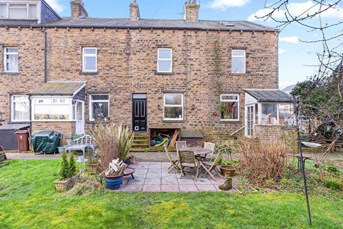 2 Bedroom Terraced House For Sale In Kimberley Street, Ilkley, LS29