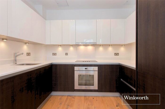 2 Bedroom Apartment To Rent In Prytaneum Court, Green Lanes, London, N13