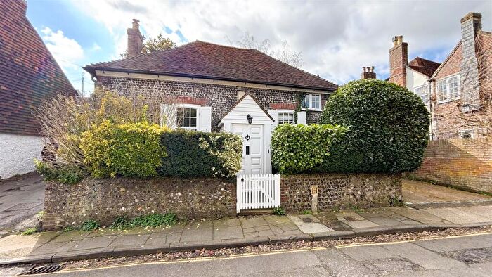 2 Bedroom Detached House To Rent In Eastport Lane, Lewes, BN7