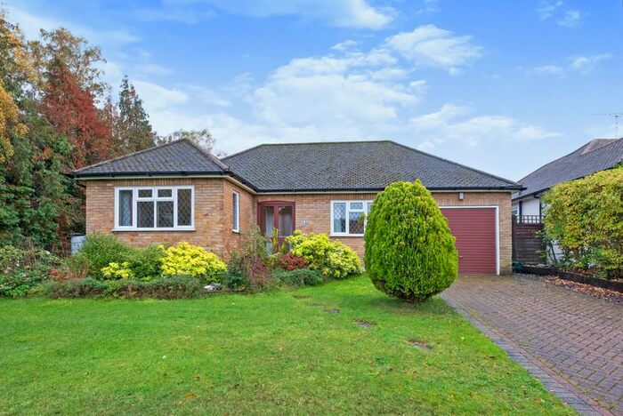 2 Bedroom Bungalow For Sale In Leewood Way, Effingham, Leatherhead, Surrey, KT24