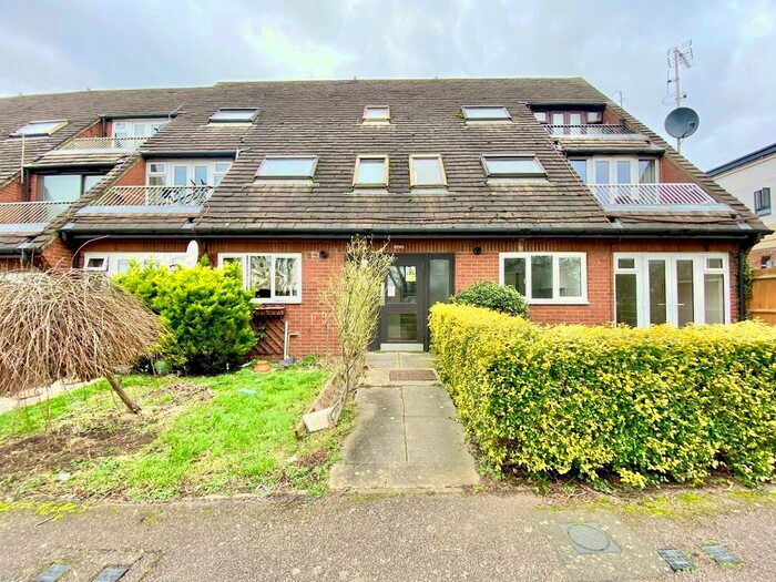 1 Bedroom Flat To Rent In Aneurin Bevan Court, Blyth Close, Stevenage, SG1