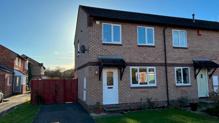 3 Bedroom Semi-Detached House To Rent In Bridgwater, Somerset, TA6