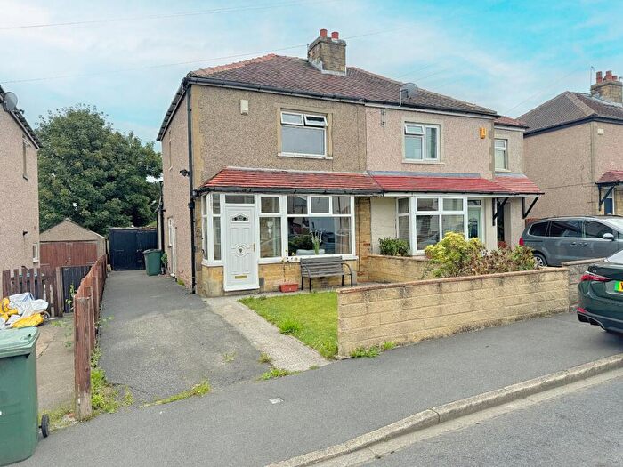 2 Bedroom Semi-Detached House For Sale In Oakdale Road, Wrose, Shipley, BD18