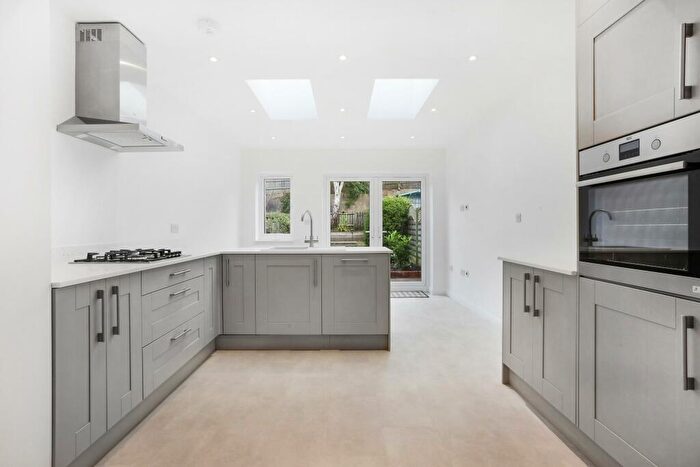 2 Bedroom Terraced House To Rent In Cline Rd, Guildford, GU1