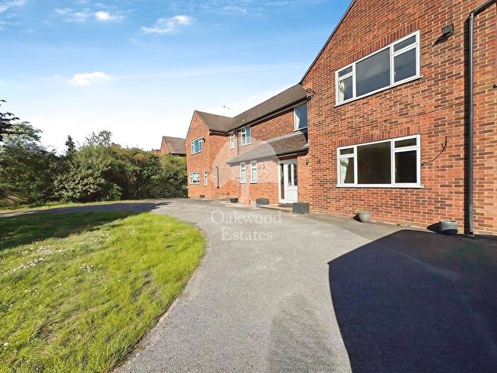 5 Bedroom Detached House To Rent In Manor Road, Maidenhead, SL6