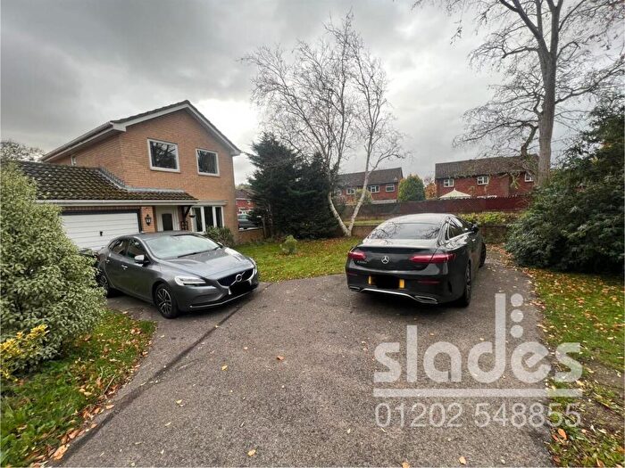 3 Bedroom Detached House For Sale In Portesham Gardens, Muscliffe, Bournemouth, BH9