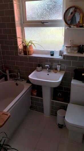 1 Bedroom Flat To Rent In Willow Bank, Telford, Shropshire, TF4