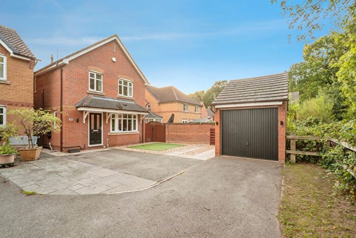 3 Bedroom Detached House For Sale In Hanslope View, Kirk Sandall, Doncaster, DN3