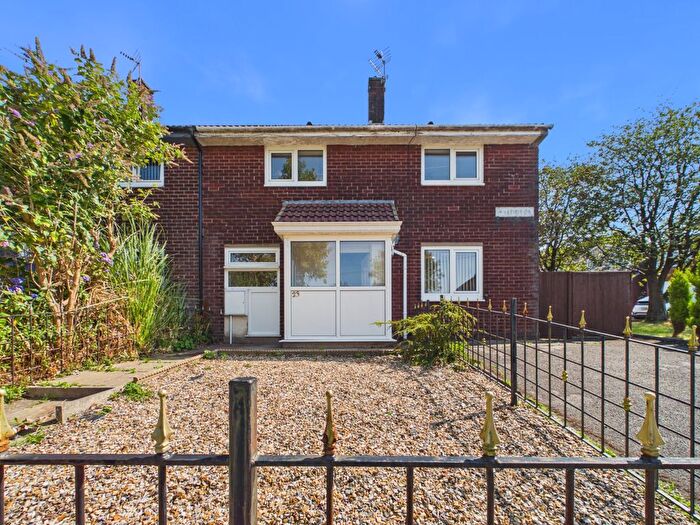3 Bedroom End Of Terrace House For Sale In Hillside Crescent, Ashton-Under-Lyne, Greater Manchester, OL6