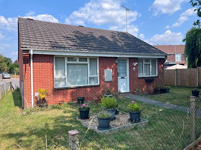 2 Bedroom Detached Bungalow For Sale In Lodbourne Gardens, Gillingham, SP8