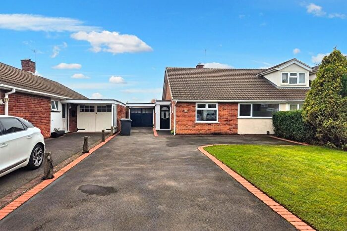 2 Bedroom Semi-Detached Bungalow To Rent In Peake Avenue, Nuneaton, CV11