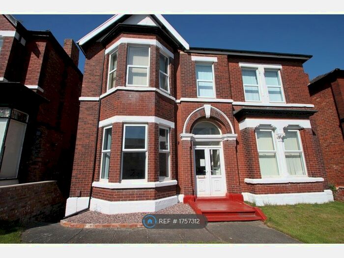 Studio To Rent In Forest Road, Southport, PR8