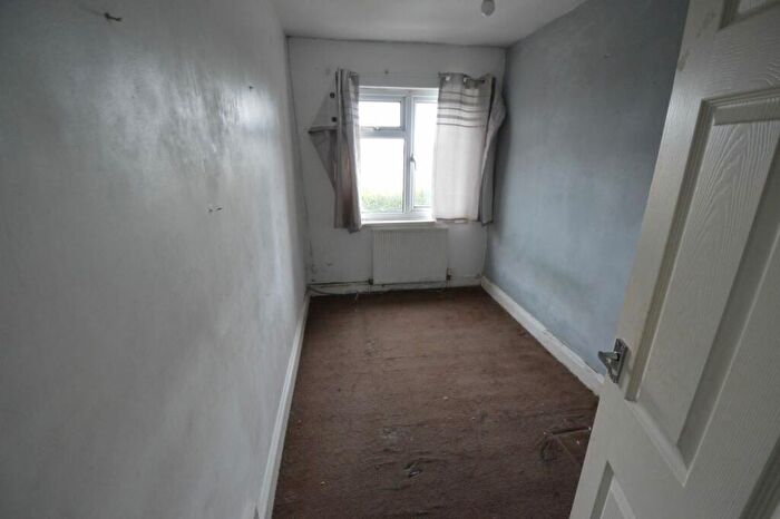 3 Bedroom Terraced House For Sale In A Sutton Road, Rochford, Essex, SS4