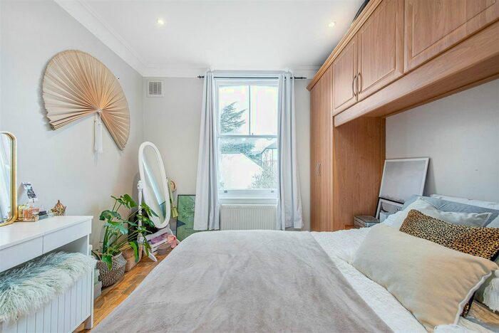1 Bedroom Flat To Rent In Wray Crescent, Finsbury Park, N4