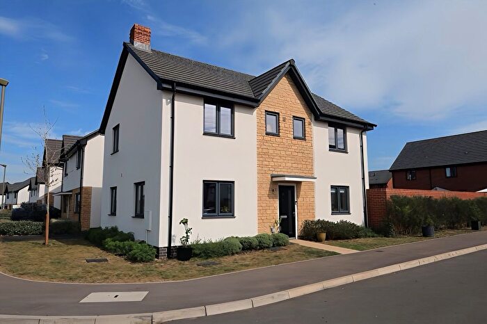 4 Bedroom Detached House For Sale In Witney, OX29