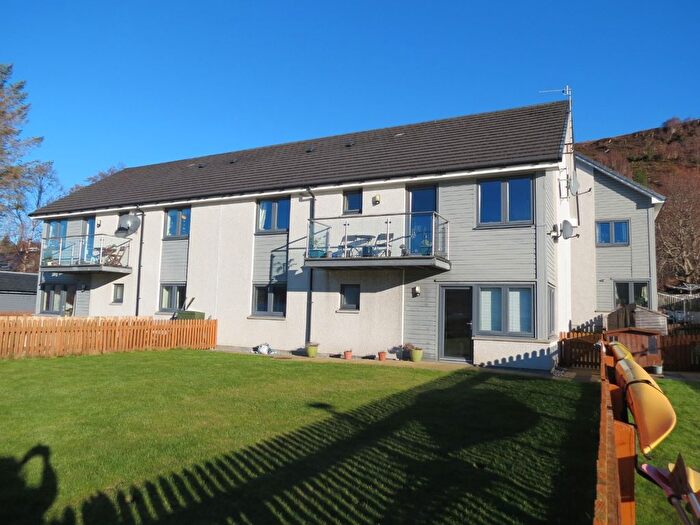 2 Bedroom Flat For Sale In Lochside Court, Ullapool, IV26