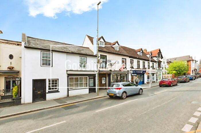 2 Bedroom Property To Rent In Church Street, Walton-On-Thames, KT12
