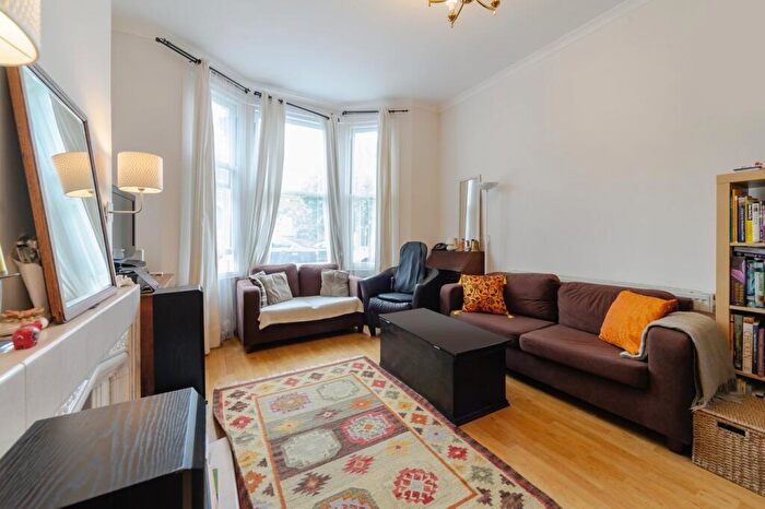 1 Bedroom Apartment To Rent In Gladys Road, London, NW6