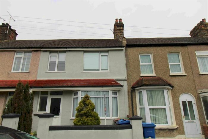 3 Bedroom Terraced House To Rent In Rosebery Road, Grays, Essex, RM17