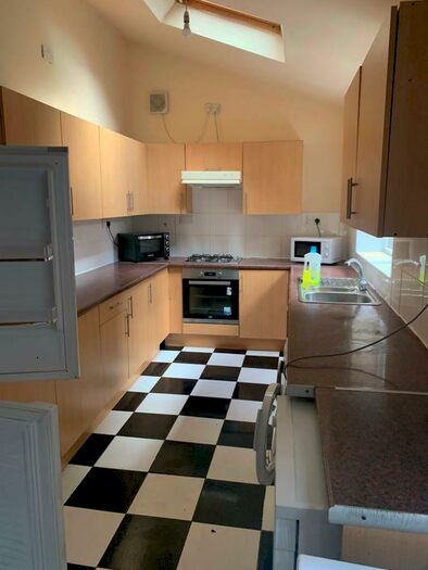 6 Bedroom Terraced House To Rent In Rothesay Avenue, Nottingham, Nottinghamshire, NG7