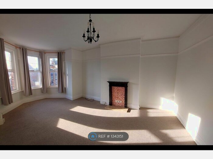 2 Bedroom Flat To Rent In Clifford Road, Bexhill-On-Sea, TN40