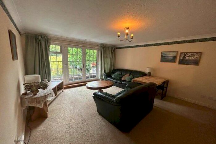 1 Bedroom Flat To Rent In Fedden Village, Bristol, BS20