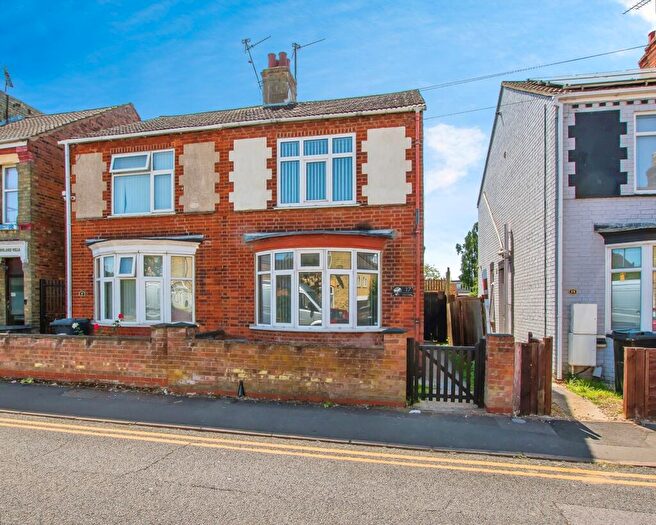 3 Bedroom Semi-Detached House For Sale In Green Lane, Peterborough, Cambridgeshire, PE1