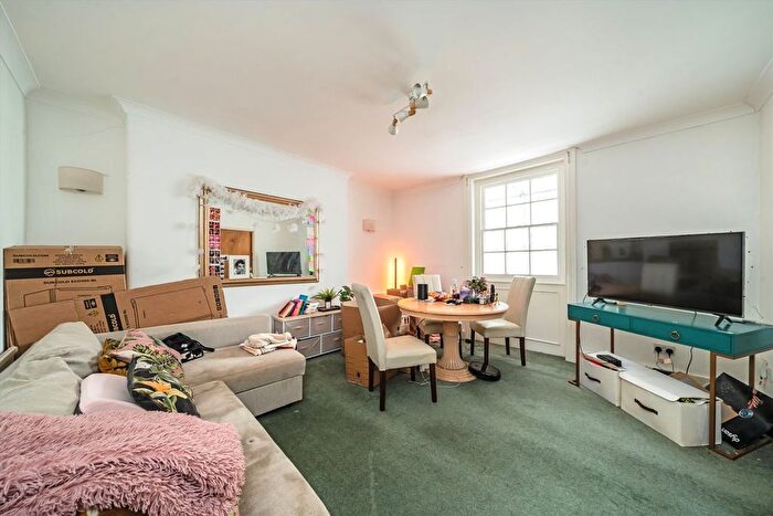 1 Bedroom Flat To Rent In Holland Park Avenue, Notting Hill, W11