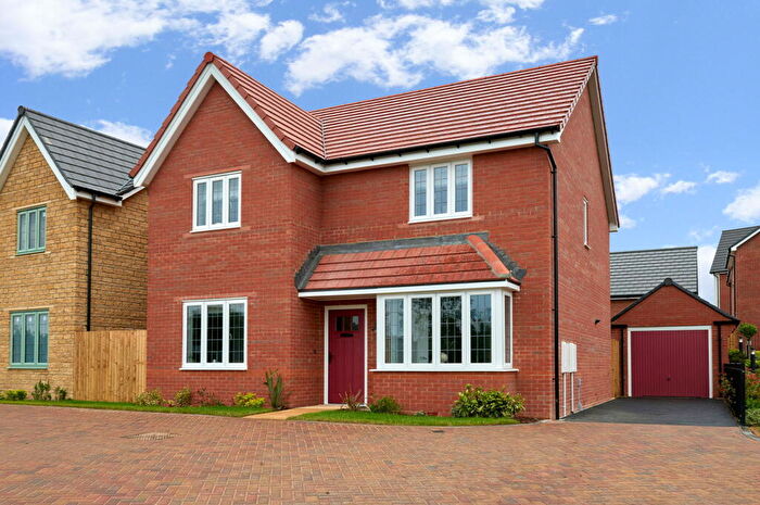 4 Bedroom Detached House For Sale In Bloor Homes Steeple Drive, LE14