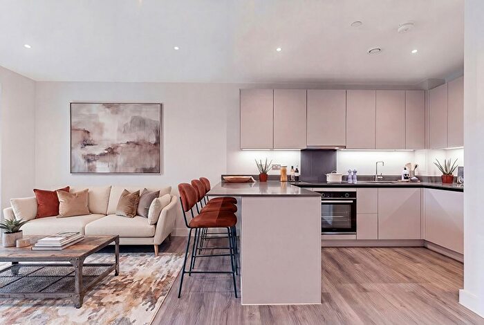 1 Bedroom Flat For Sale In Banks Road, Kidbrooke, SE3