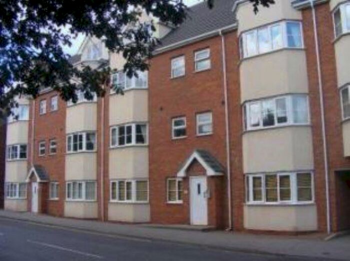 2 Bedroom Flat To Rent In Royale Place, Queens Road, CV11