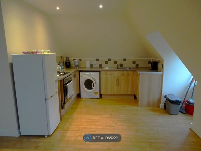 2 Bedroom Flat To Rent In Sylvadale Mews, Sturry, Canterbury, CT2