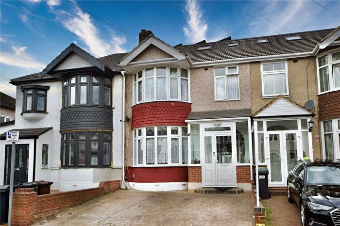 5 Bedroom Terraced House For Sale In Westrow Drive, Barking, Essex, IG11
