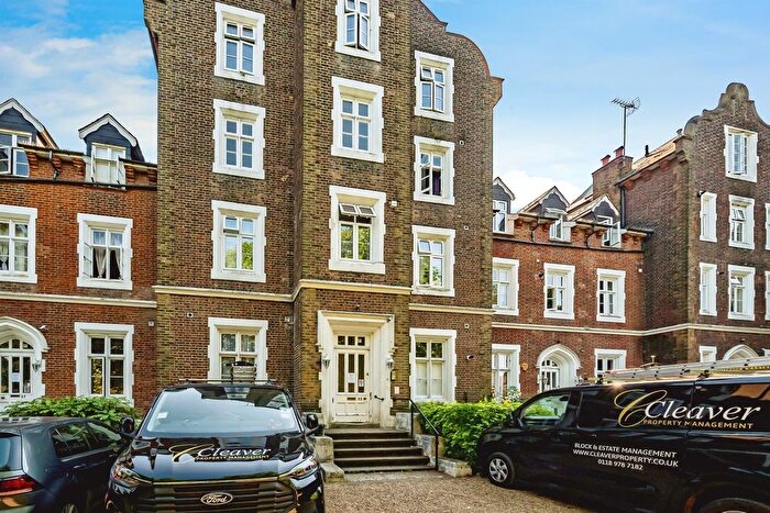 1 Bedroom Studio For Sale In Upton Park, Slough, SL1